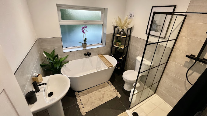 Plastered island in kitchen